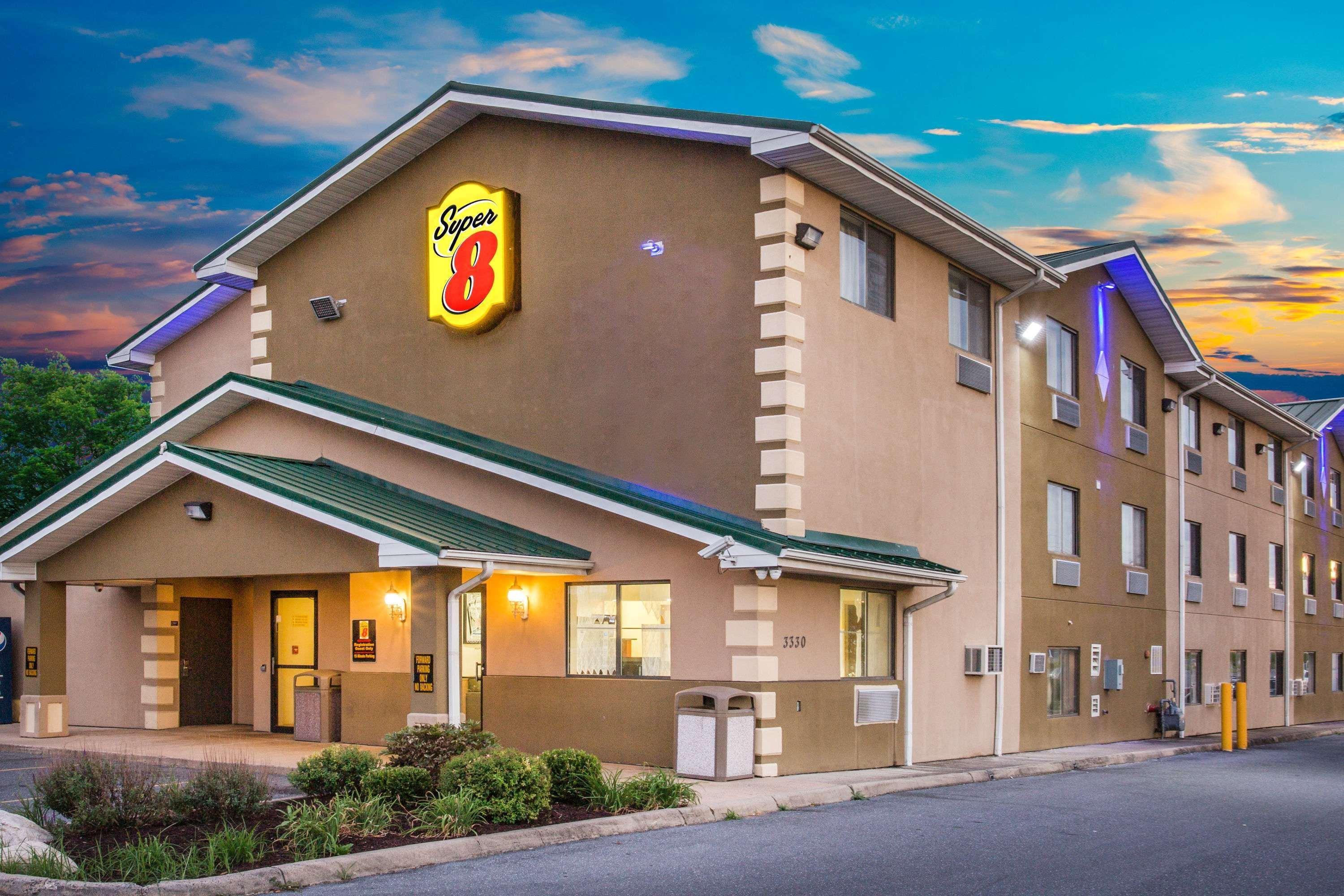 Motel Super 8 By Wyndham Harrisonburg Extérieur photo