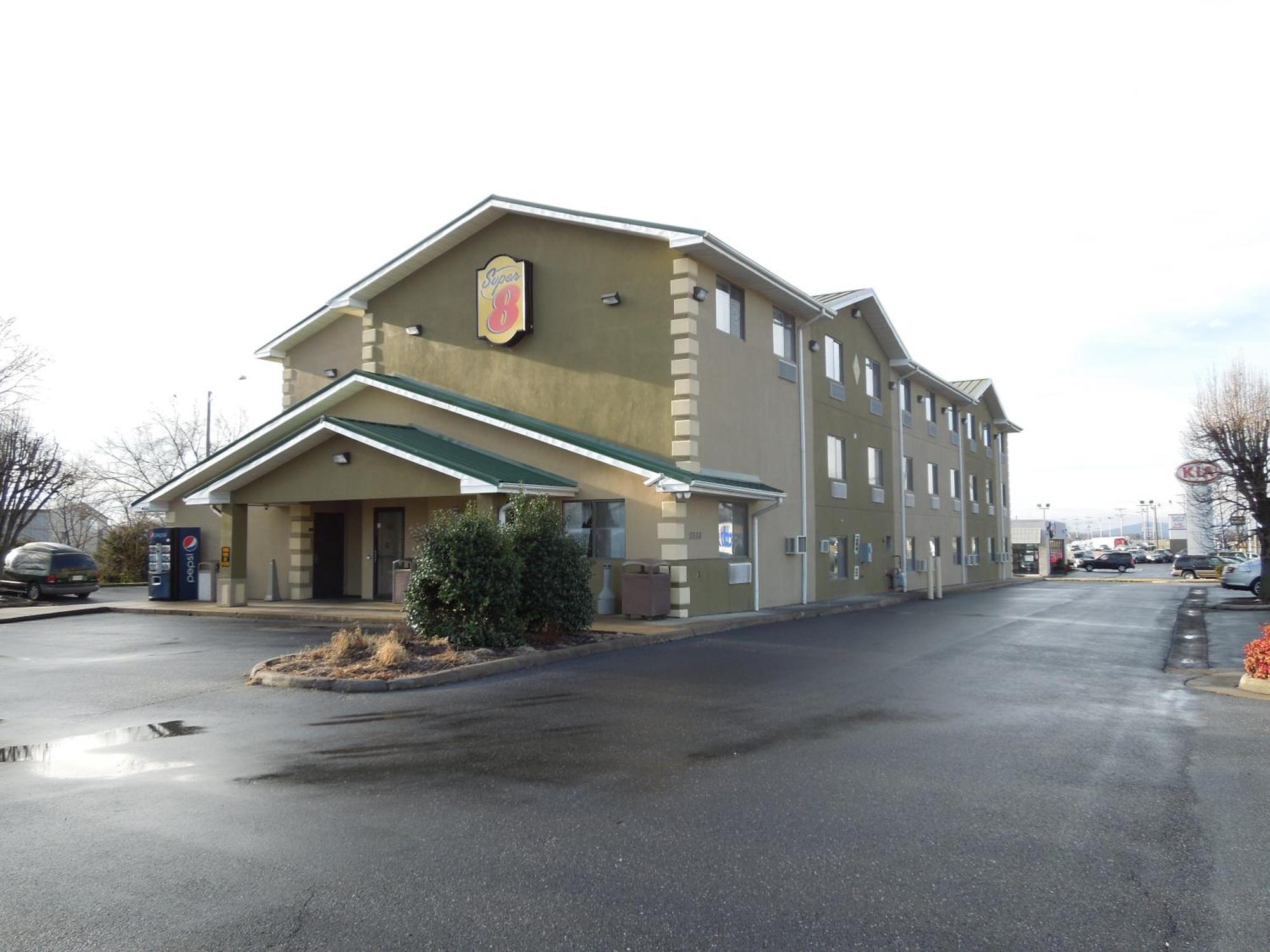 Motel Super 8 By Wyndham Harrisonburg Extérieur photo