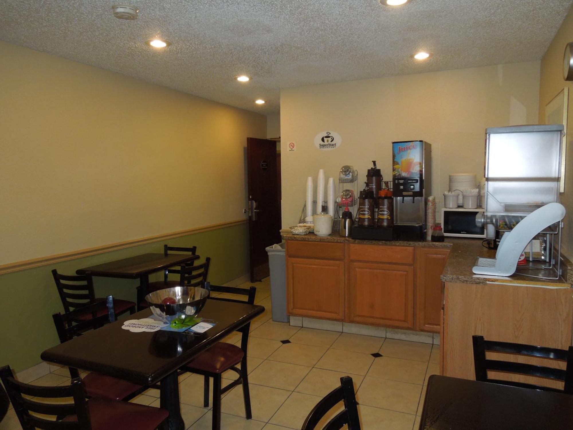 Motel Super 8 By Wyndham Harrisonburg Extérieur photo